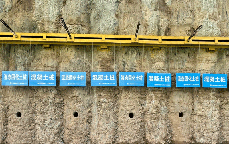 1754960548744879.gif 2.gif